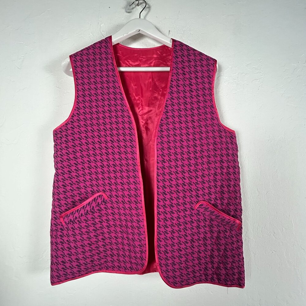 Vintage Womens Pink Black Houndstooth Quilted Vest With Pockets Size 13 Packable
